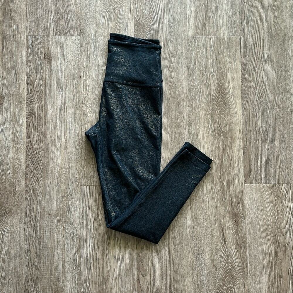 Beyond Yoga SoftShine Midi Leggings Black Gold Speckle Size Small 24"